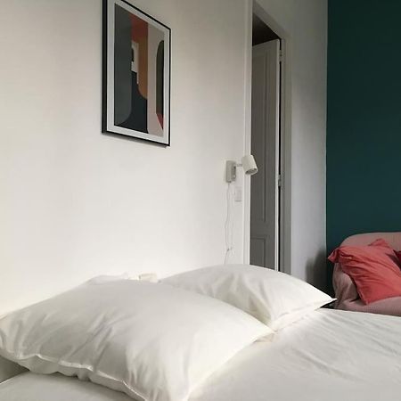 Studio Calme Au Centre De Bordeaux Luaran gambar