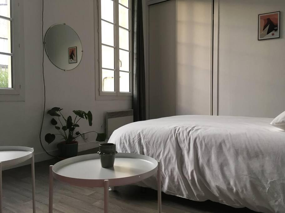 Studio Calme Au Centre De Bordeaux Luaran gambar